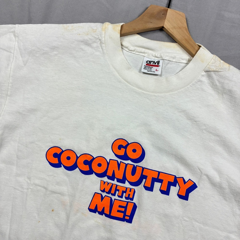 Anvil Captain Morgan T-Shirt Mens L White Go Coconutty VTG 90s USA Single Stitch